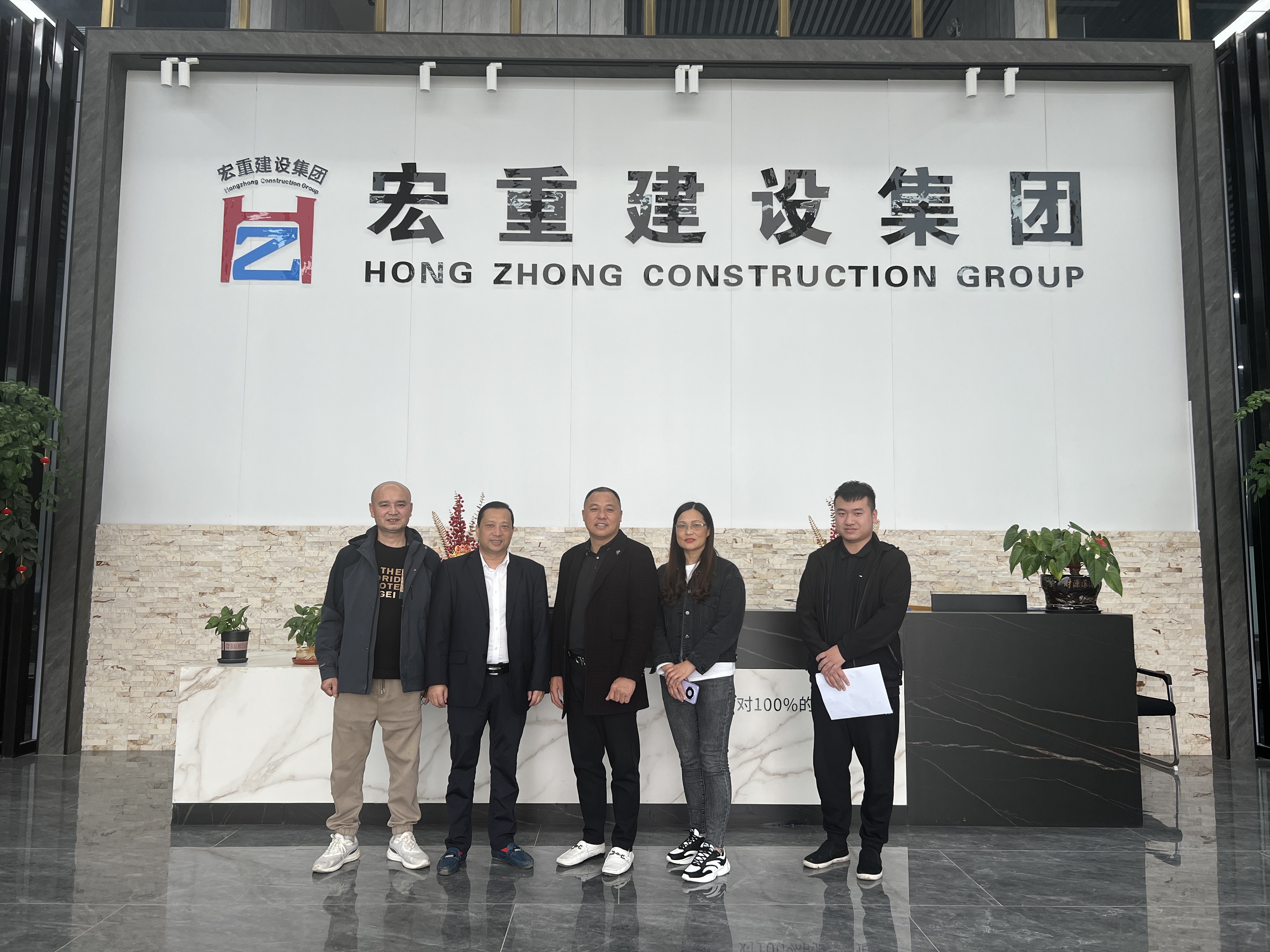 我司与广西宏重钢结构达成战略合作伙伴